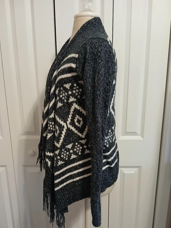 Ladies Like New Hollister Aztec Cascade Open Front Fringe Hi Low Sweater Medium - Picture 3 of 6